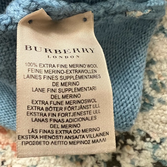 Burberry Merino Blue Turtleneck, fits Small - Picture 10 of 10